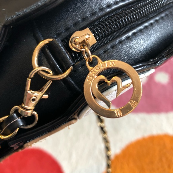 Ice Cream Purse - Picture 3 of 8